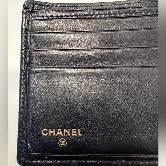 Authentic Chanel Quilted Lambskin CC Logo Wallet - Picture 3 of 15